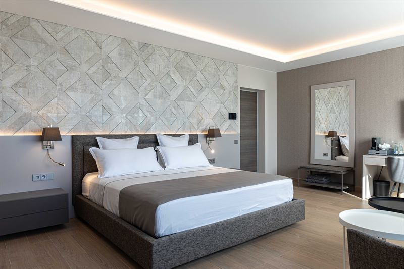 Room 9